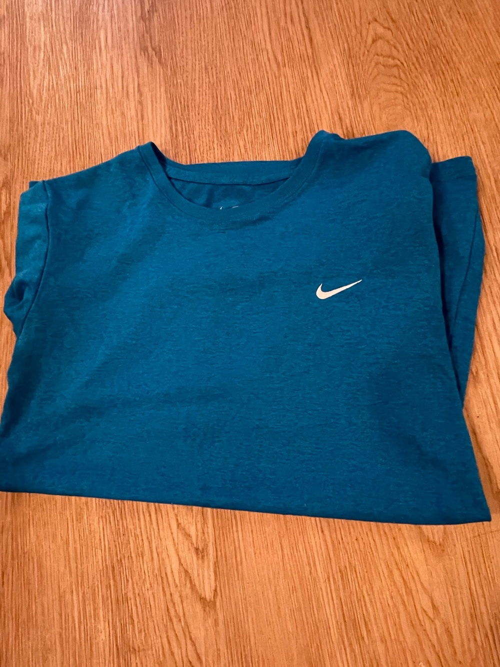 Nike women’s Teal Blue Crewneck Tee